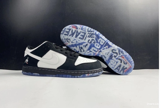 Staple Dunk Panda SB Pigeon Low BV1310-013 Nike 0223